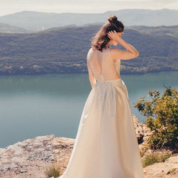 Elise Hameau Polly Wedding Gown - Picture 6 of 9